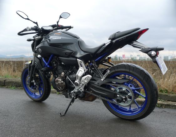 mt07 permiso de moto a